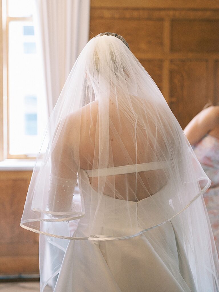 Bride getting ready at Temple of Performing Arts