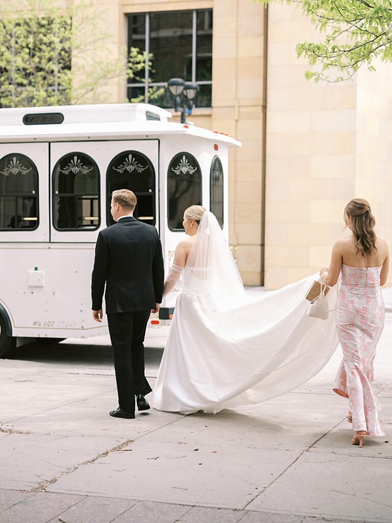 Bride and Groom downtown Des Moines wedding