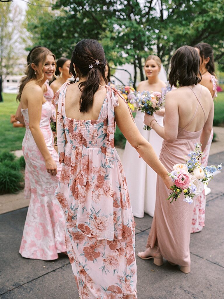 Bride and bridesmaids with pink dresses